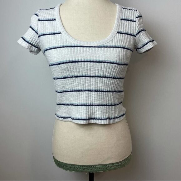 Forever 21 Solid White & Blue Striped Crop Top Cotton Blend Short Sleeve size M - Picture 10 of 10